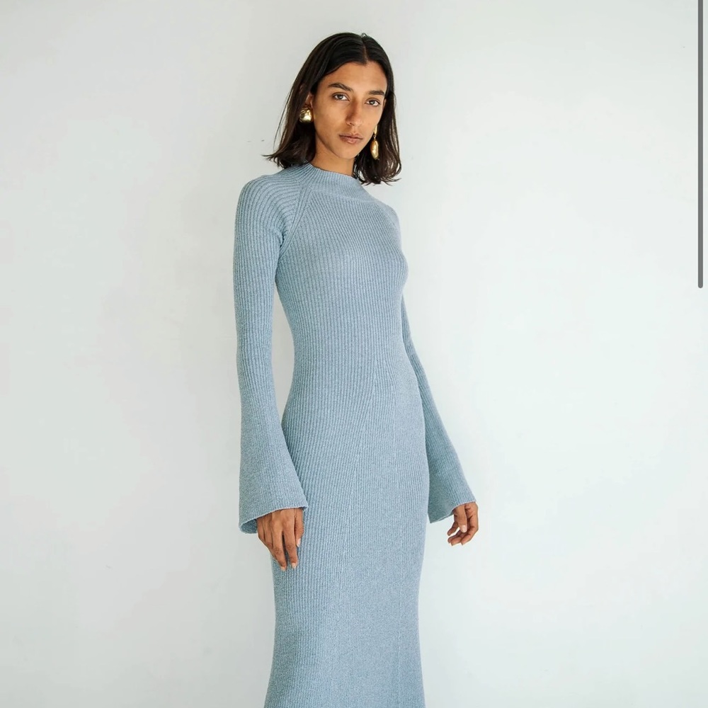 The September Evening Dress 👗 - Picture 5 of 5